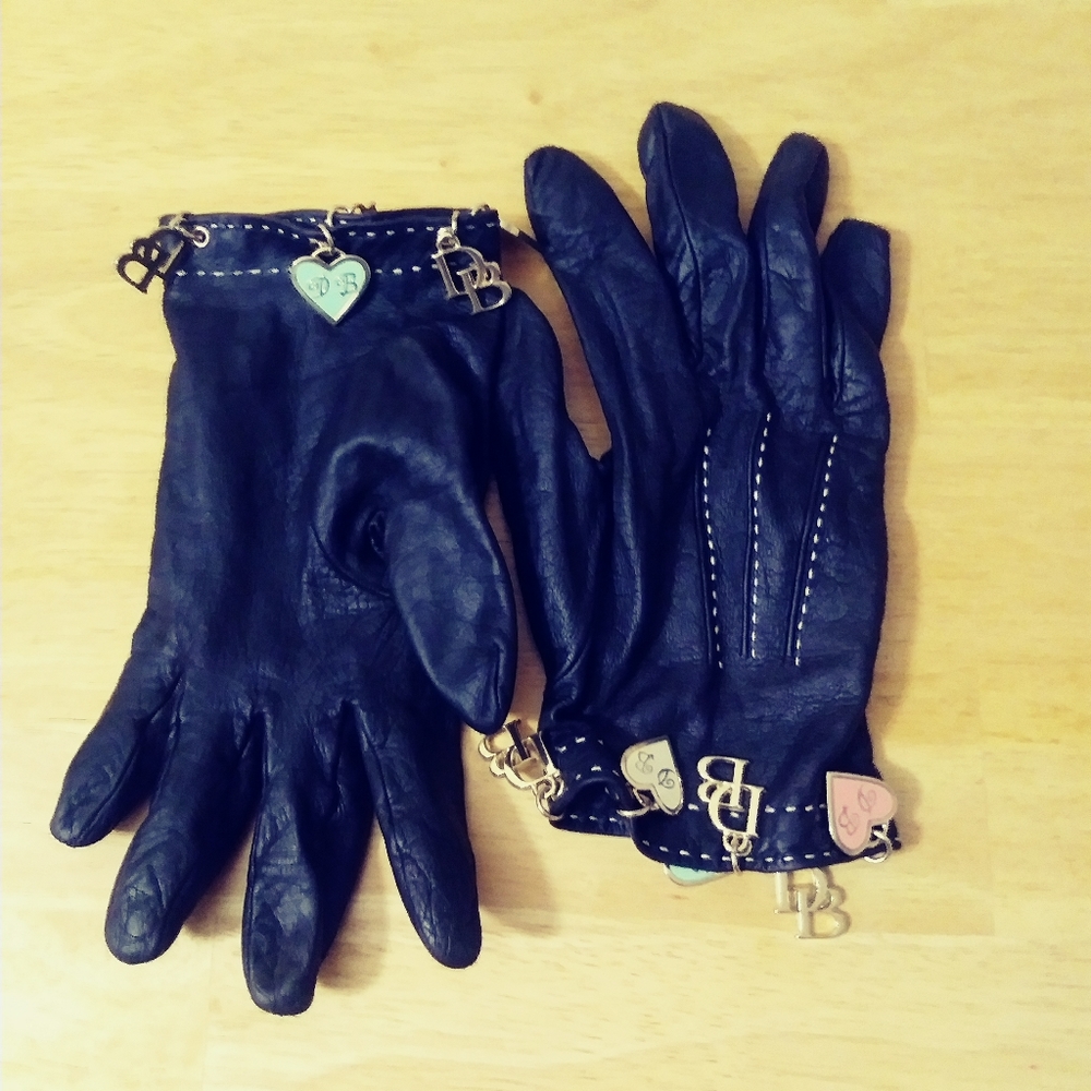 Gloves